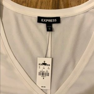 Express Tops - Express NWT ivory sleeveless camisole tank Medium Express Tops - Express NWT ivory sleeveless camisole tank Medium